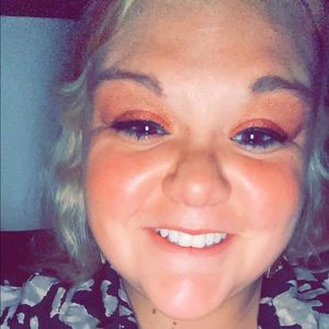 Meet your Posher, Savannah